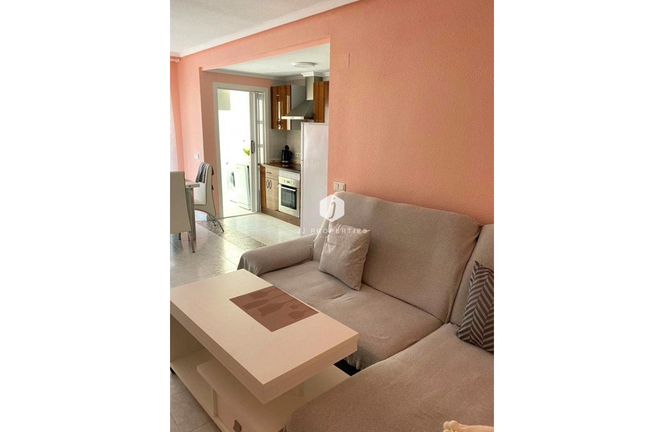 D'occasion - Appartement -
Torrevieja - El molino