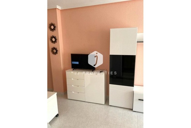 D'occasion - Appartement -
Torrevieja - El molino