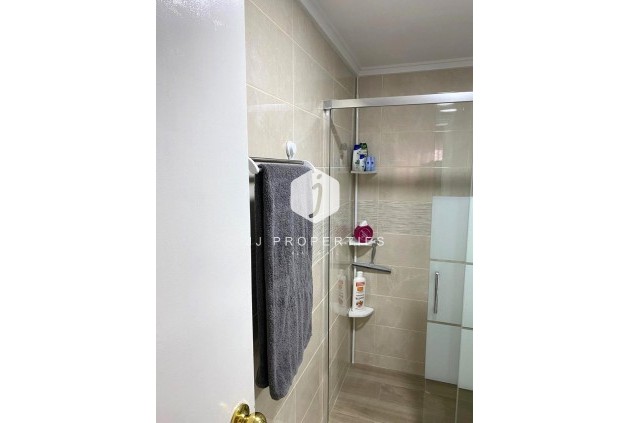 D'occasion - Appartement -
Torrevieja - El molino