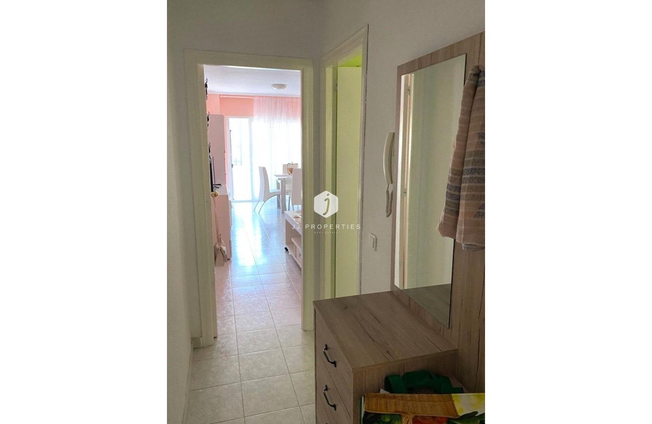D'occasion - Appartement -
Torrevieja - El molino
