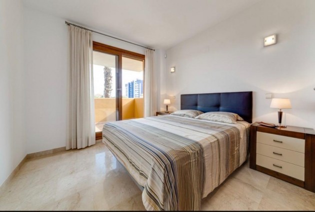 Resale - Apartment / flat -
Torrevieja - Punta prima