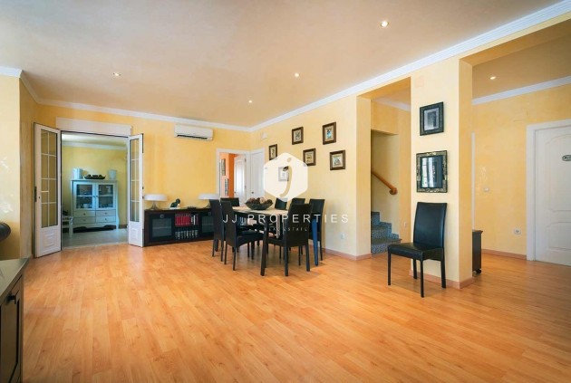 Resale - Villa -
Orihuela Costa - Costa Blanca