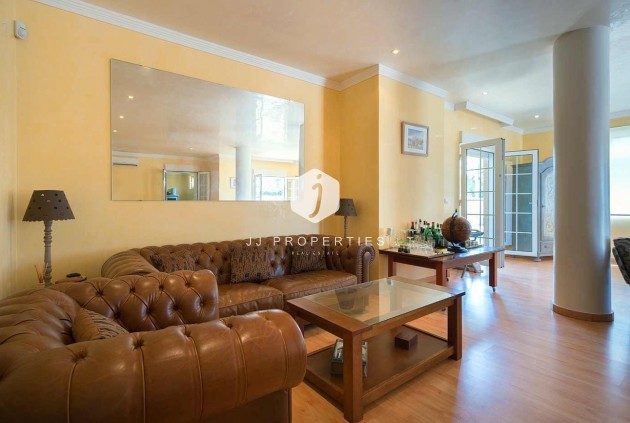 Resale - Villa -
Orihuela Costa - Costa Blanca