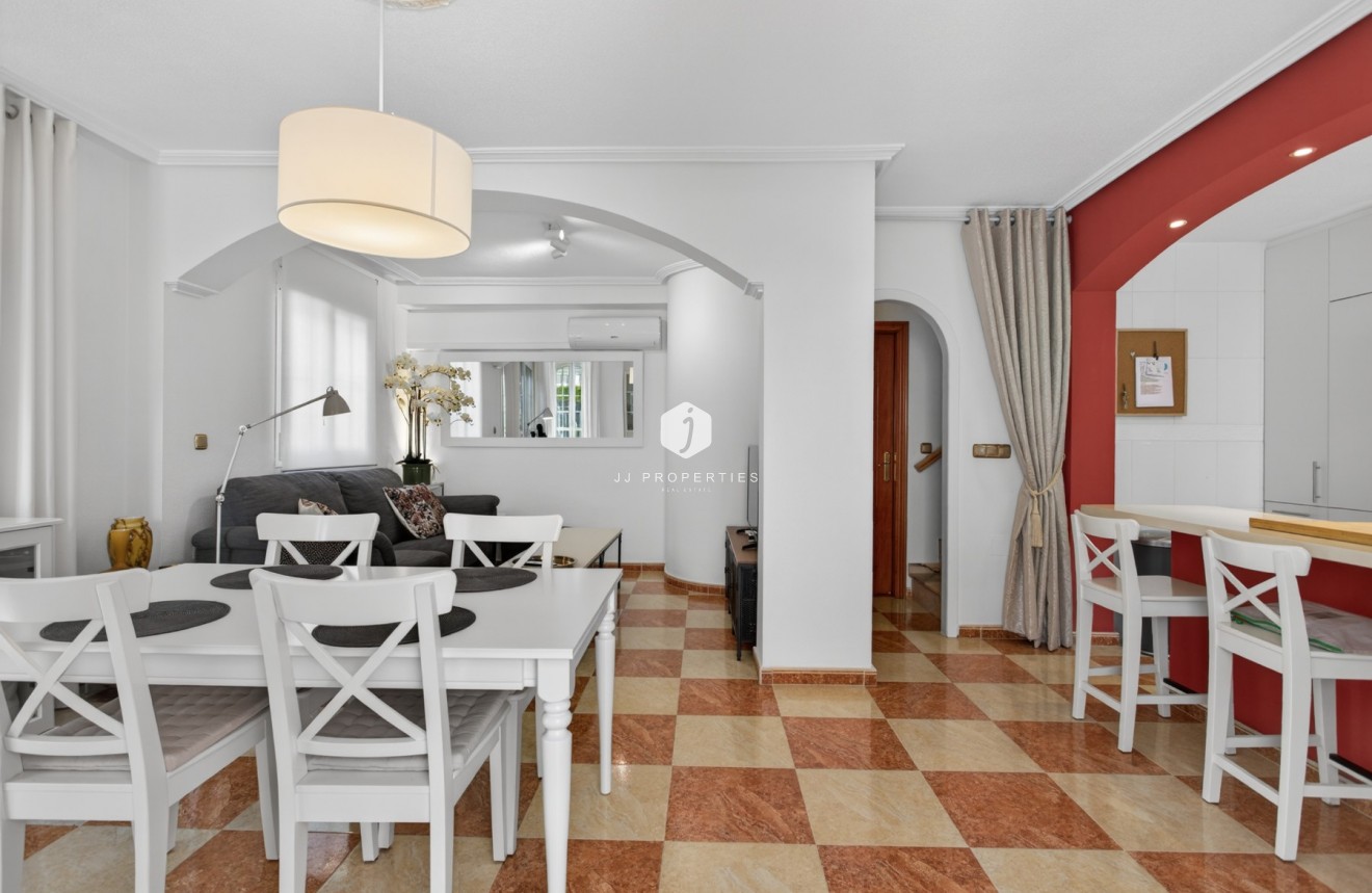 Resale - Villa -
Orihuela Costa - Costa Blanca