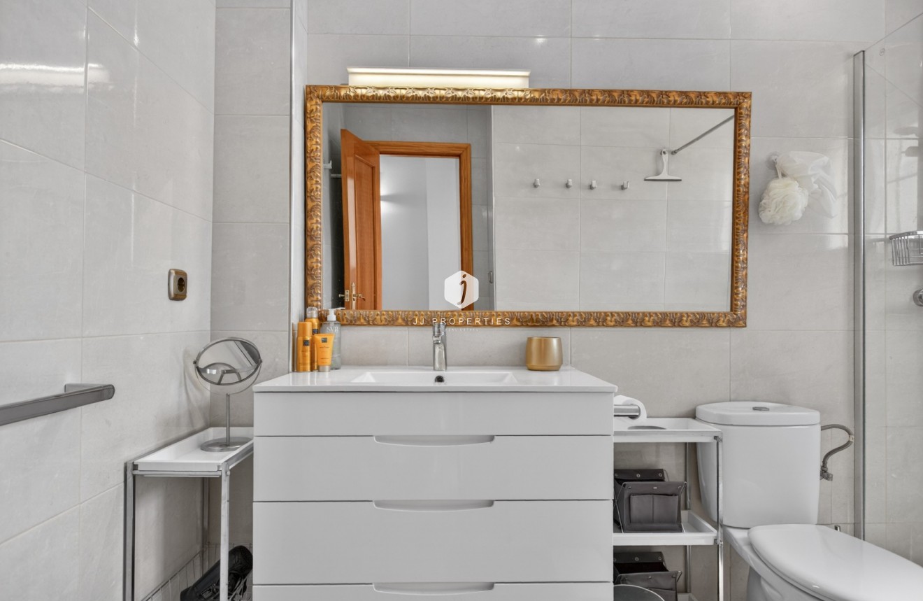 Resale - Villa -
Orihuela Costa - Costa Blanca