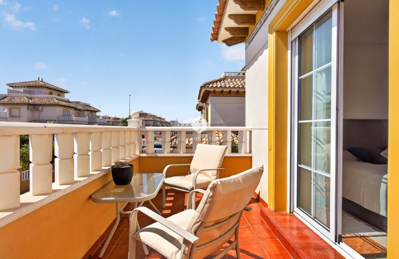 Resale - Villa -
Orihuela Costa - Costa Blanca