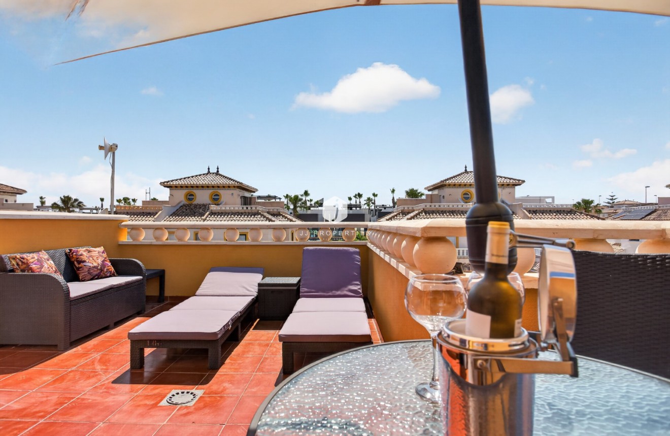 Resale - Villa -
Orihuela Costa - Costa Blanca