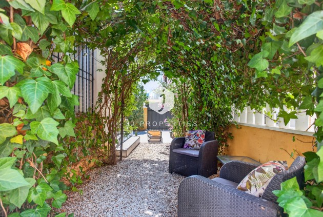 Resale - Villa -
Orihuela Costa - Costa Blanca