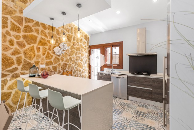 Resale - Villa -
Orihuela Costa - Costa Blanca