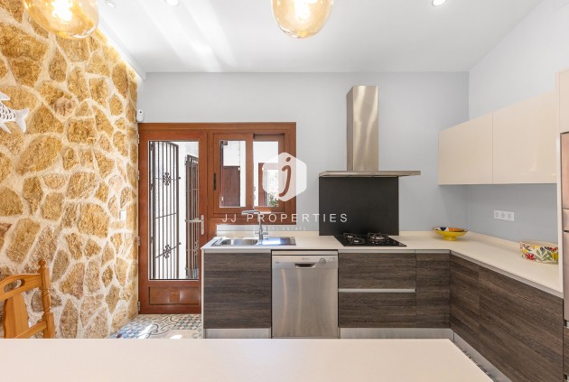 Resale - Villa -
Orihuela Costa - Costa Blanca