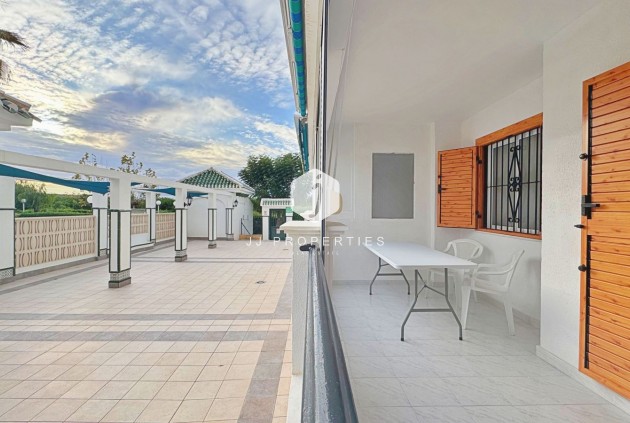 Resale - Apartment / flat -
Torrevieja - Costa Blanca