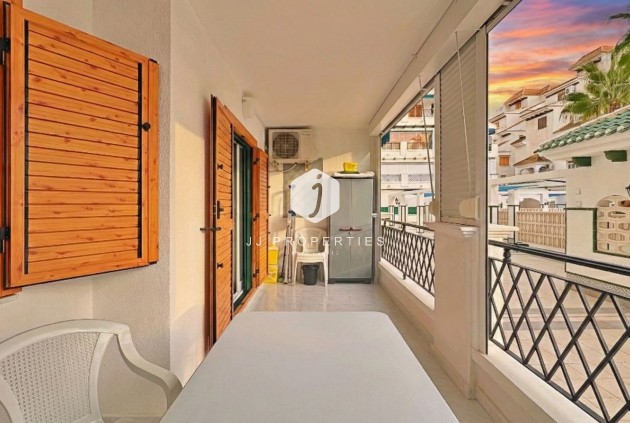 Resale - Apartment / flat -
Torrevieja - Costa Blanca