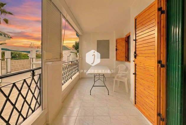 Resale - Apartment / flat -
Torrevieja - Costa Blanca