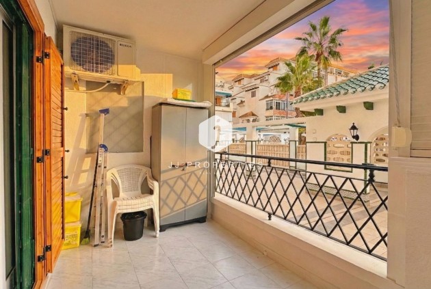 Resale - Apartment / flat -
Torrevieja - Costa Blanca