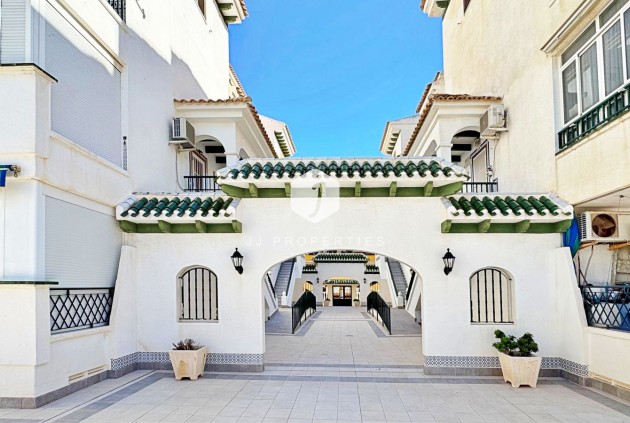 Resale - Apartment / flat -
Torrevieja - Costa Blanca