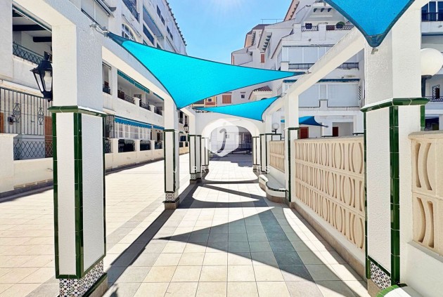 Resale - Apartment / flat -
Torrevieja - Costa Blanca