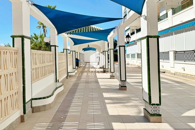Resale - Apartment / flat -
Torrevieja - Costa Blanca