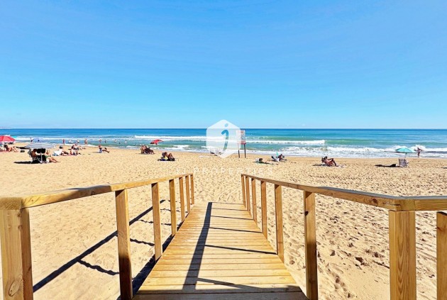 Resale - Apartment / flat -
Torrevieja - Costa Blanca