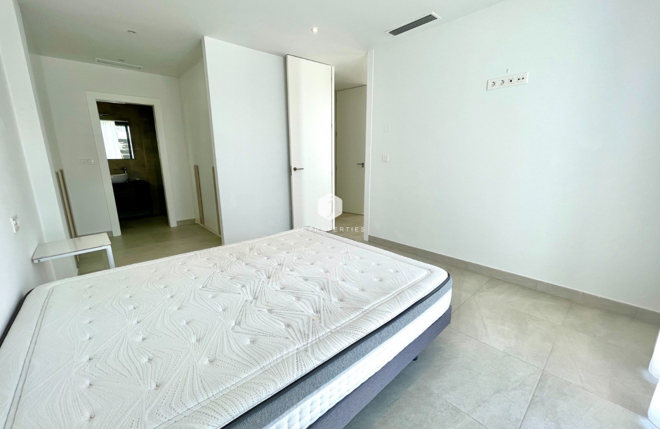 Resale - Villa -
Benijofar - Costa Blanca