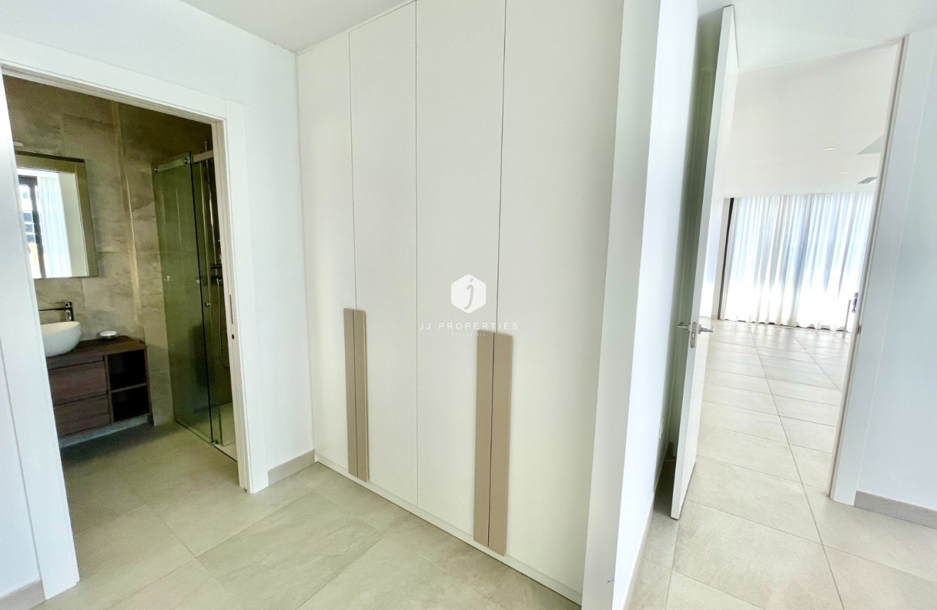 Resale - Villa -
Benijofar - Costa Blanca