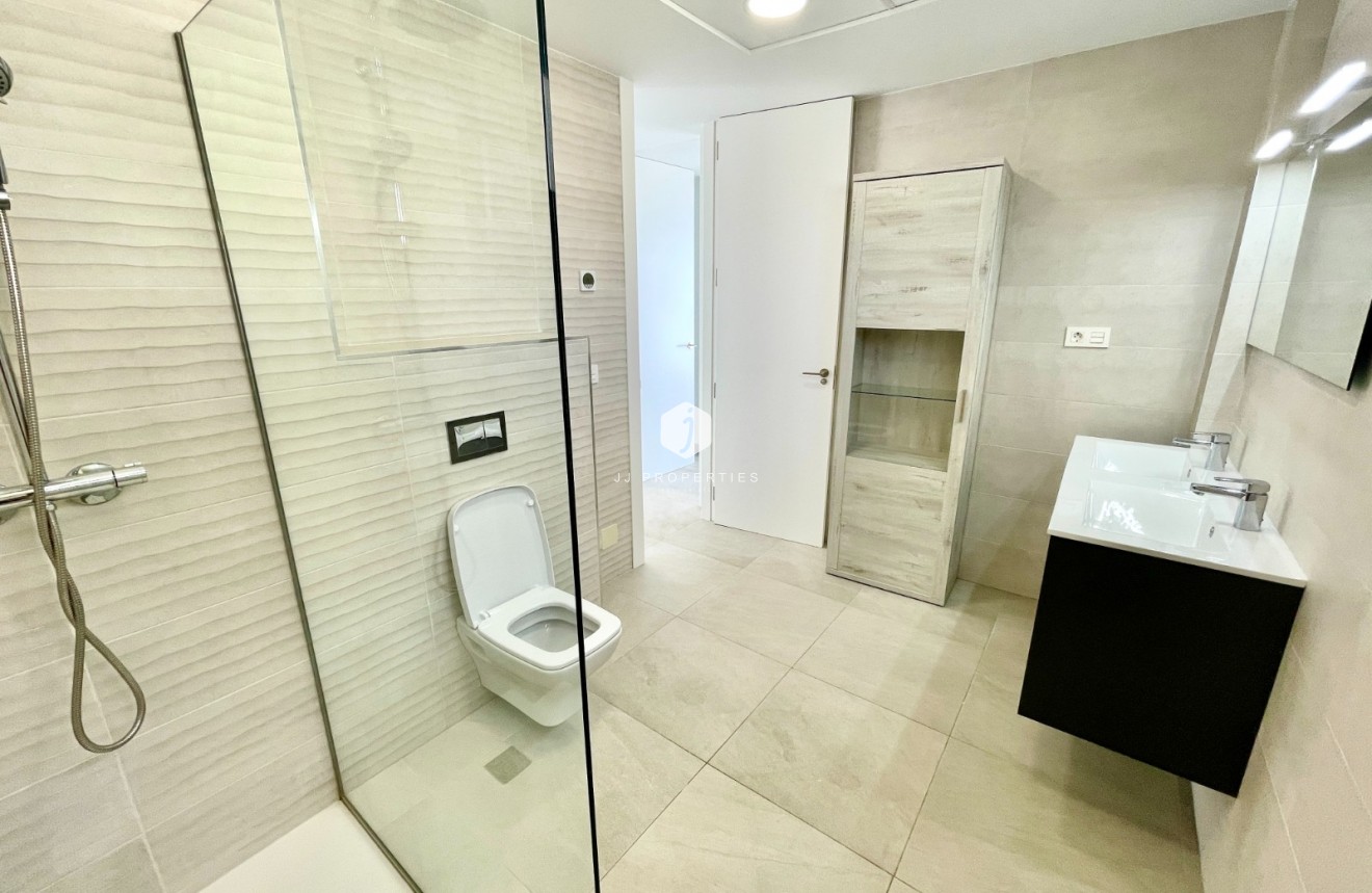 Resale - Villa -
Benijofar - Costa Blanca