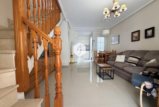 Resale - Chalet -
Torrevieja - Costa Blanca