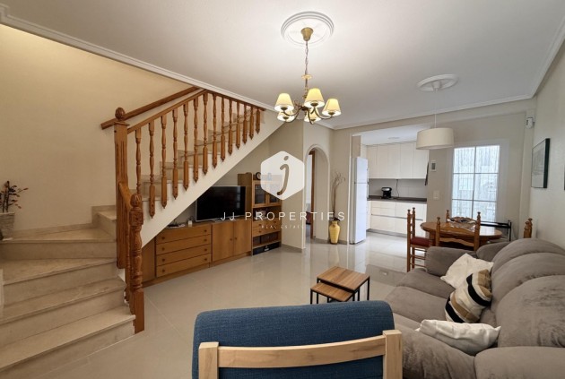 Resale - Chalet -
Torrevieja - Costa Blanca