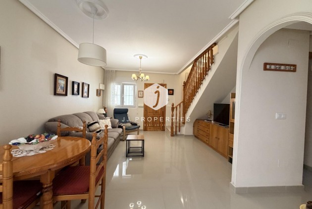 Resale - Chalet -
Torrevieja - Costa Blanca