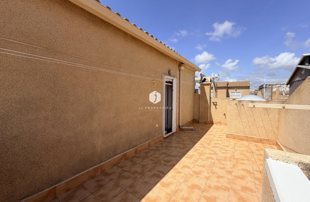 Resale - Chalet -
Torrevieja - Costa Blanca