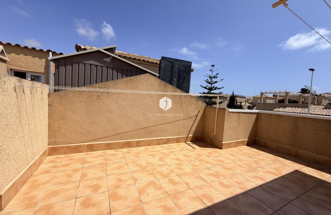 Resale - Chalet -
Torrevieja - Costa Blanca