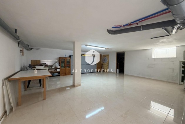 Resale - Chalet -
Torrevieja - Costa Blanca