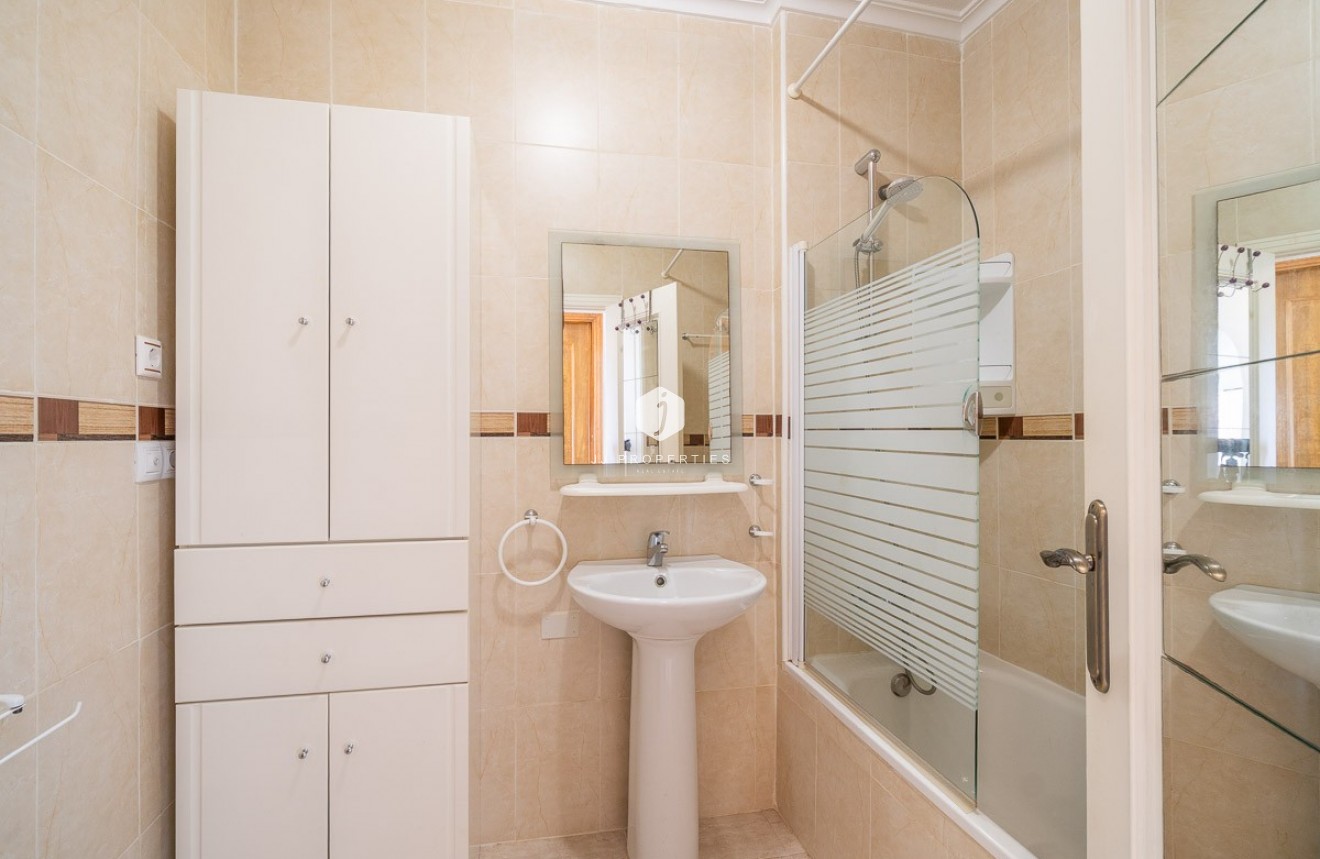 Aus zweiter Hand - Wohnung -
Orihuela Costa - Costa Blanca
