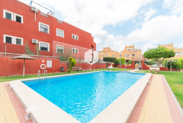 Aus zweiter Hand - Wohnung -
Orihuela Costa - Costa Blanca