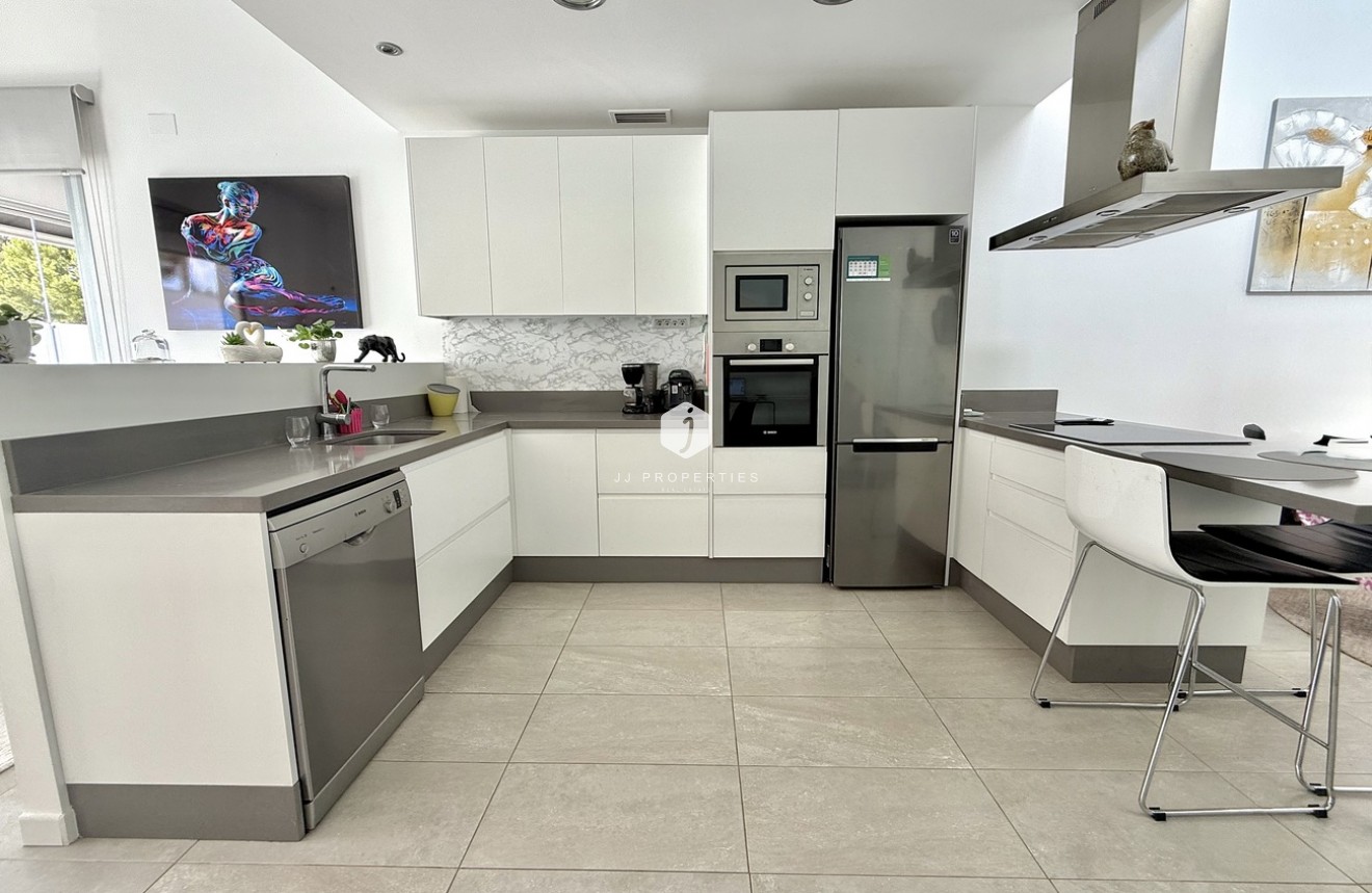 Resale - Villa -
Dolores - Costa Blanca
