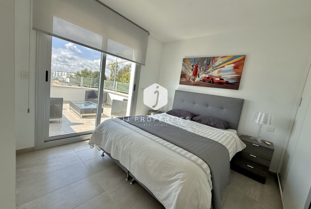 Resale - Villa -
Dolores - Costa Blanca