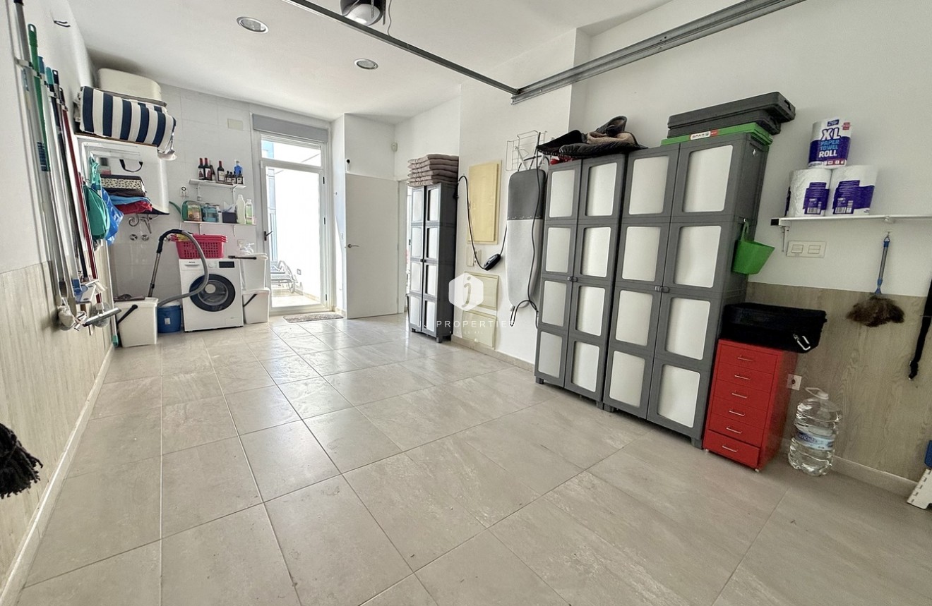 Resale - Villa -
Dolores - Costa Blanca