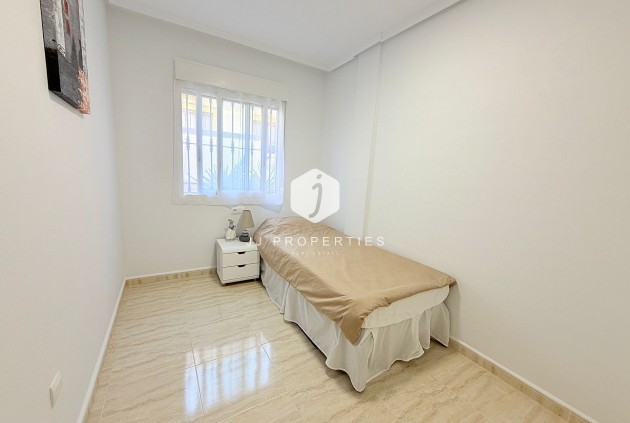 Resale - Apartment / flat -
Orihuela Costa - Costa Blanca