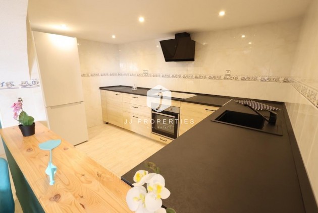 Resale - Villa -
San Miguel de Salinas - Inland