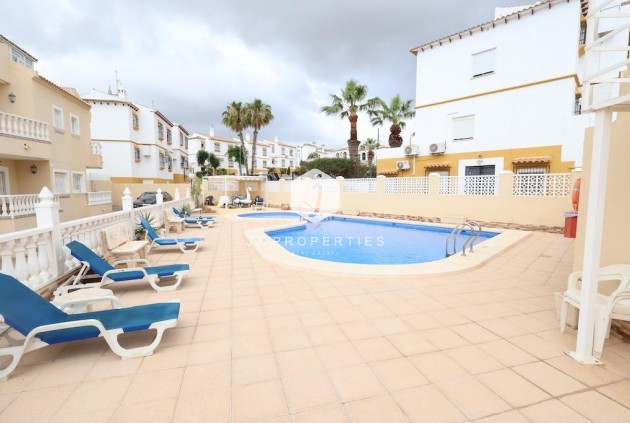 Resale - Villa -
San Miguel de Salinas - Inland