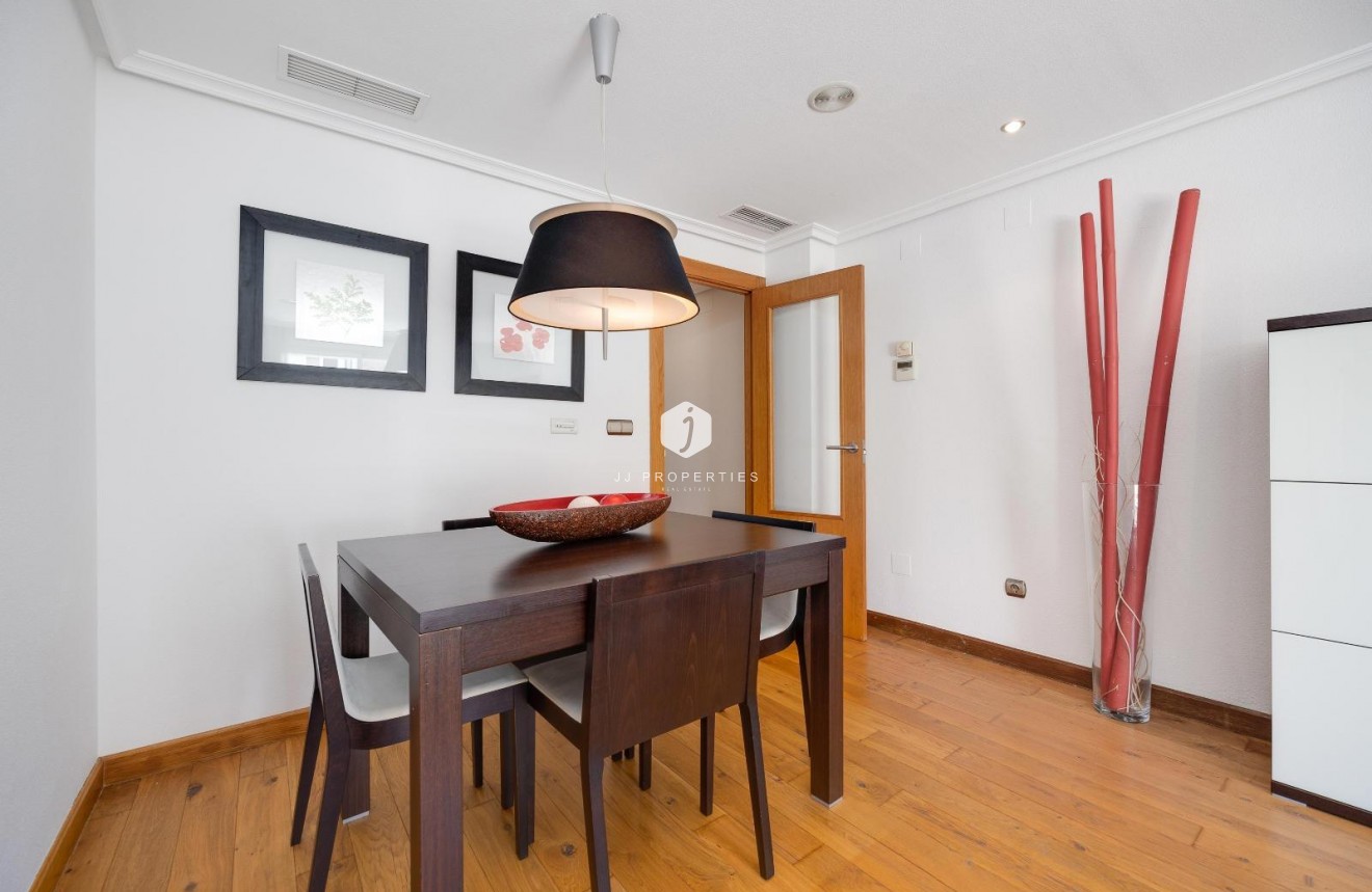 Tweedehands - Penthouse -
Torrevieja