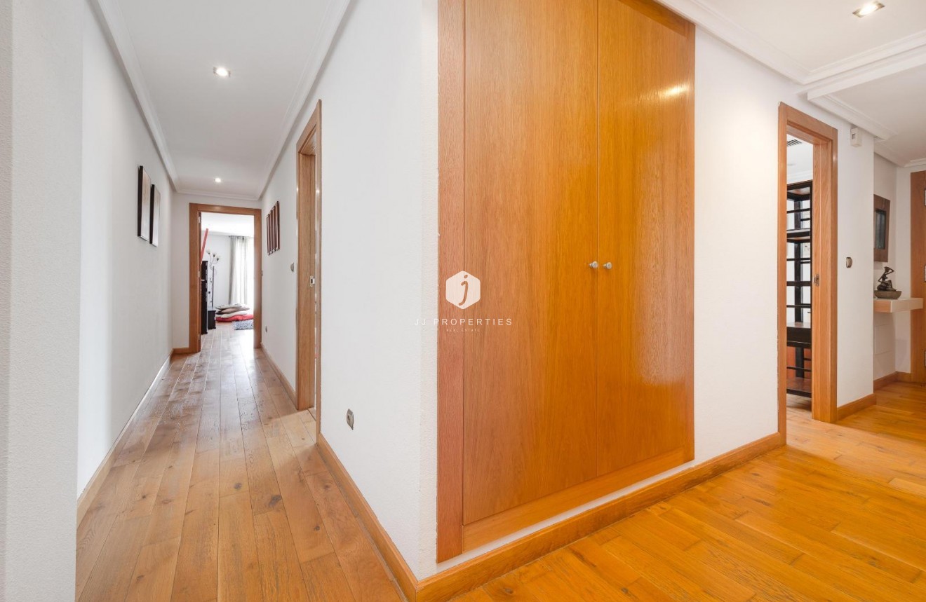 Tweedehands - Penthouse -
Torrevieja