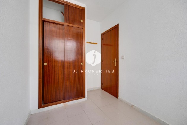 Aus zweiter Hand - Wohnung -
Torrevieja - La Mata Pueblo