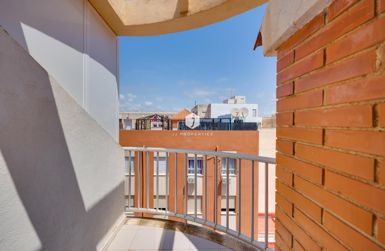 Aus zweiter Hand - Wohnung -
Torrevieja - La Mata Pueblo