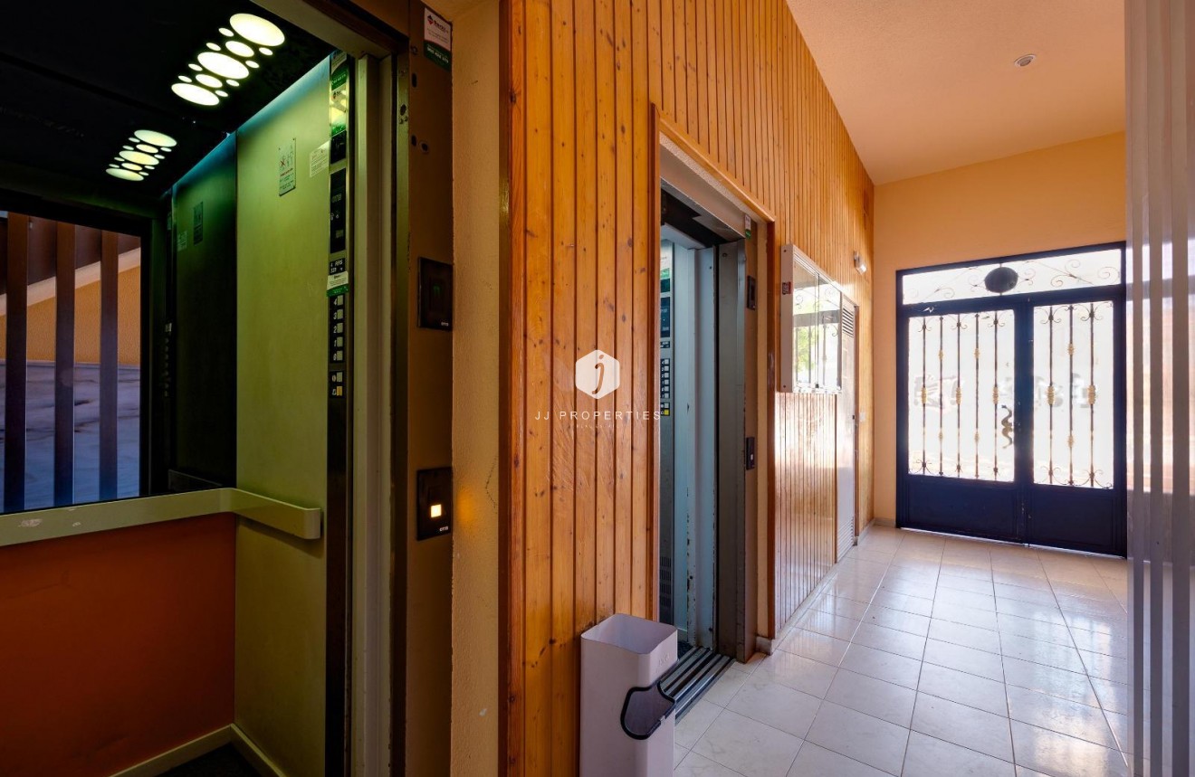 Aus zweiter Hand - Wohnung -
Torrevieja - La Mata Pueblo