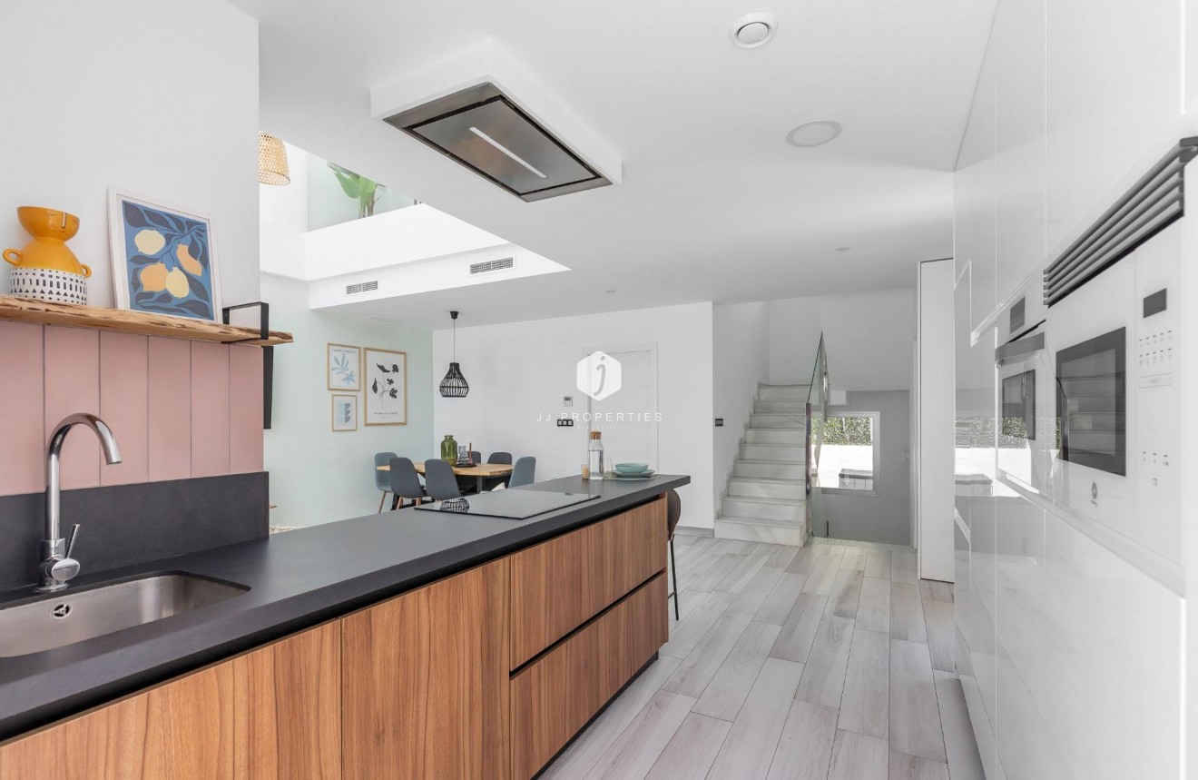 Resale - Villa -
Orihuela Costa - Lomas de Cabo Roig