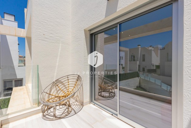 Resale - Villa -
Orihuela Costa - Lomas de Cabo Roig