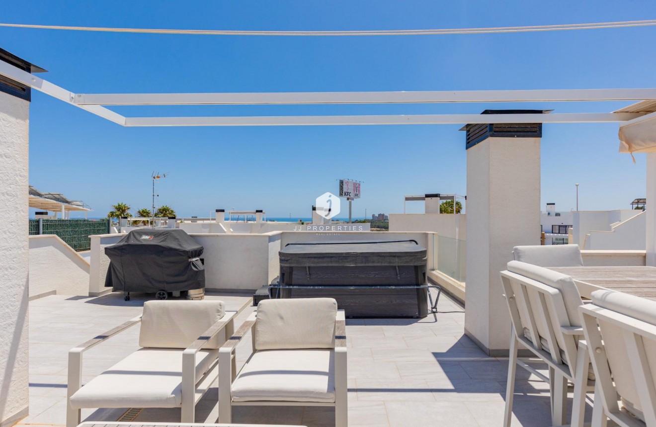 Resale - Villa -
Orihuela Costa - Lomas de Cabo Roig