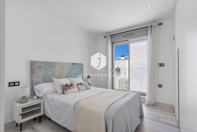 Resale - Villa -
Orihuela Costa - Lomas de Cabo Roig