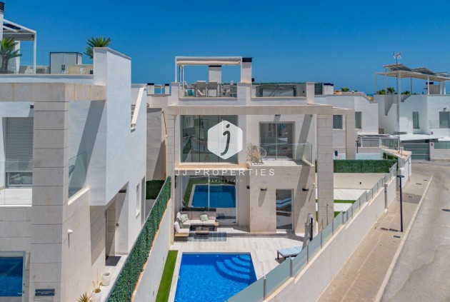 Resale - Villa -
Orihuela Costa - Lomas de Cabo Roig
