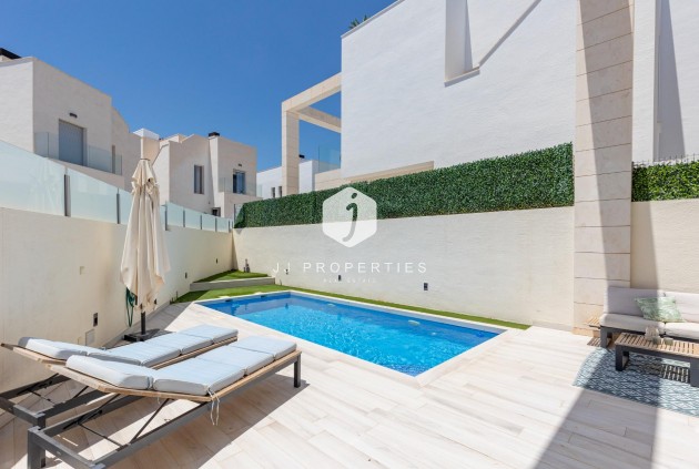 Resale - Villa -
Orihuela Costa - Lomas de Cabo Roig